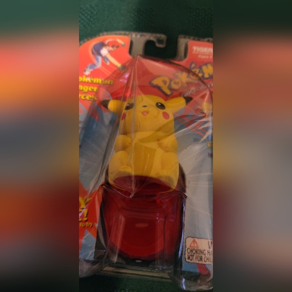 VERY RARE Pokemon Pikachu Finger Forces Figure TALKS!! New. SEALED Hasbro Tiger - Picture 2 of 6